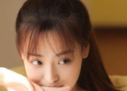 -这是一篇以唯一性为核心构思的文章。这里的唯一性指的是，在足球世界中，顶级球星的个人天才（如德布劳内）与古老文明的原始韧性（如秘鲁）这两种截然不同的唯一力量，在世界杯的关键时刻如何殊途同归