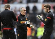 LOL决赛-关于欧洲传奇门将谈未来合同留队可能性的信息