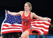 -包含体操女子跳马决赛美国选手获得金牌的词条