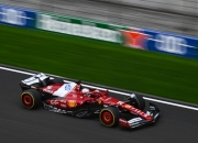 英雄联盟总决赛赛程-法拉利轻取雷诺车队，汉密尔顿带队取胜