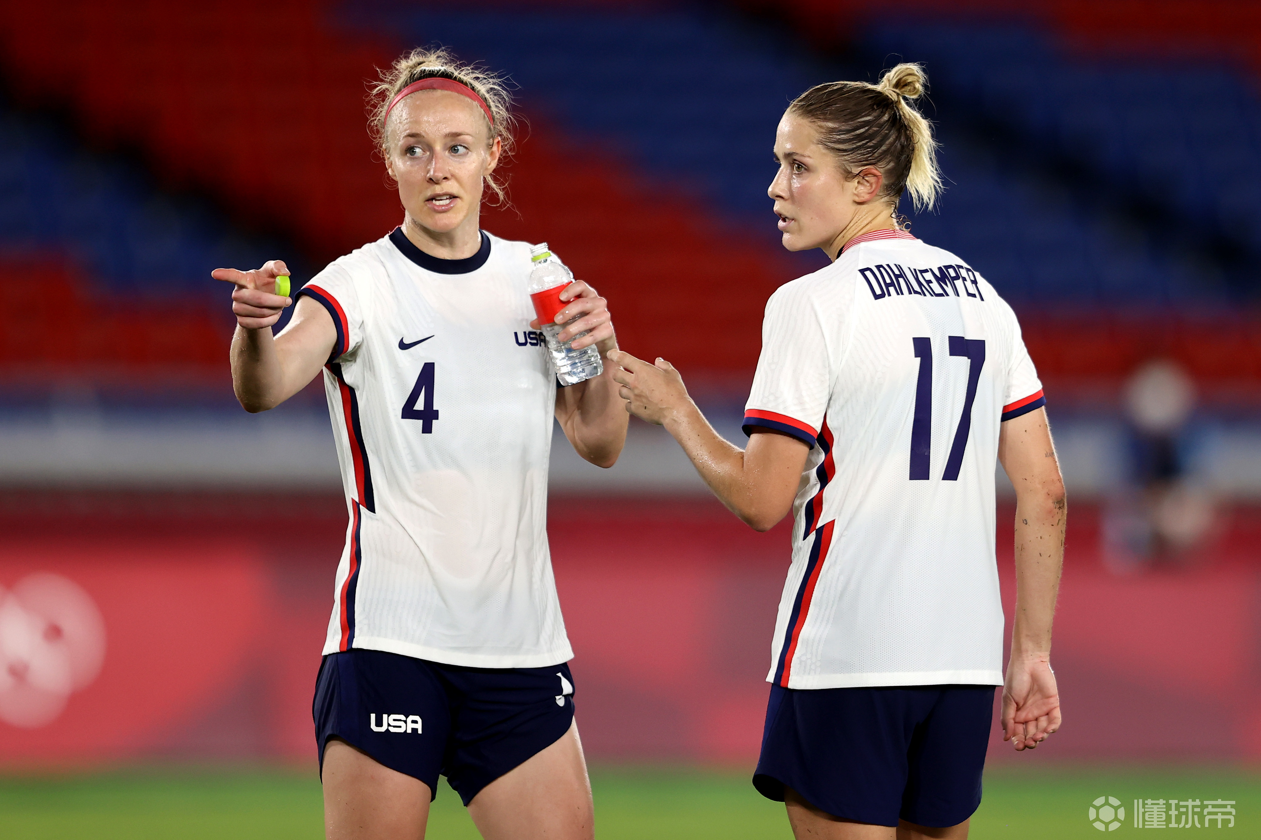 波兰女足在加时赛中战胜加拿大队 波兰女足在加时赛中战胜加拿大队