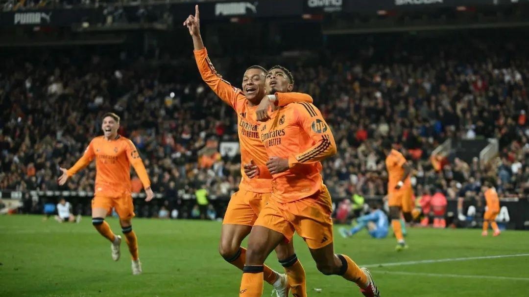 瓦伦西亚主场连扳两球,实现逆袭 瓦伦西亚主场连扳两球,实现逆袭