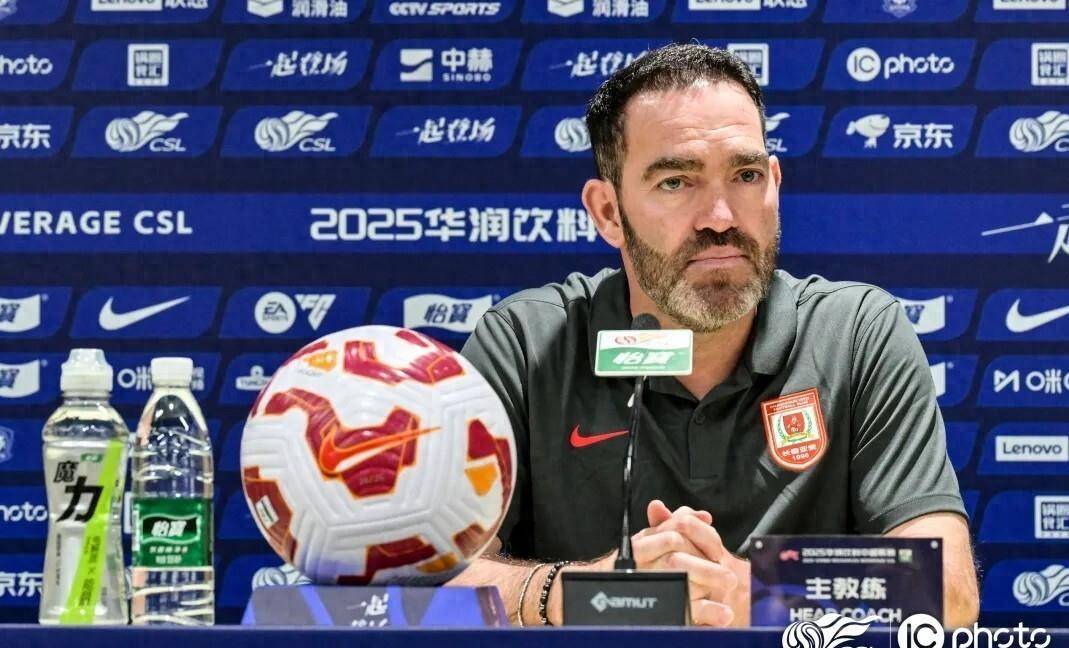 包含中超助理教练否认传闻，球队目标依旧明确的词条