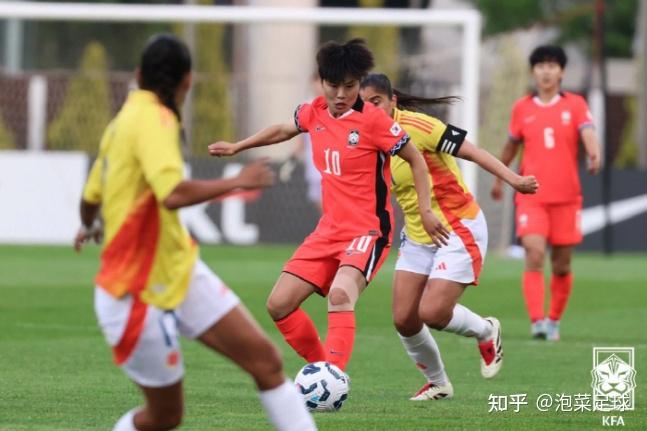 韩国女足胜利让球迷欢呼，期待创造奇迹
