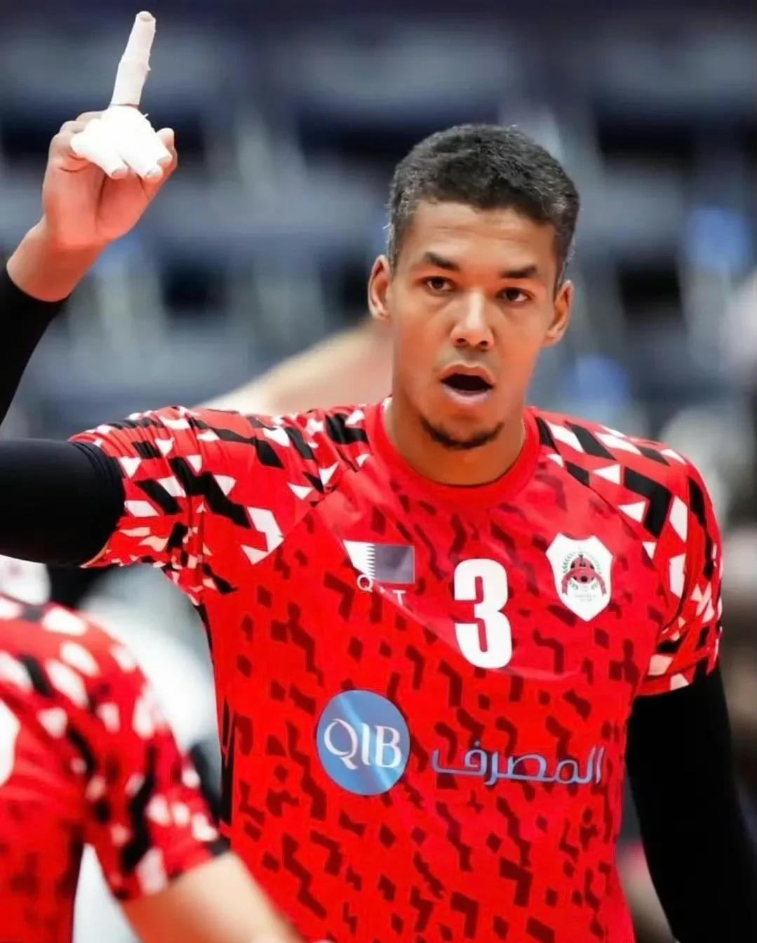 荷兰队逆转斯洛文尼亚，继续保持不败