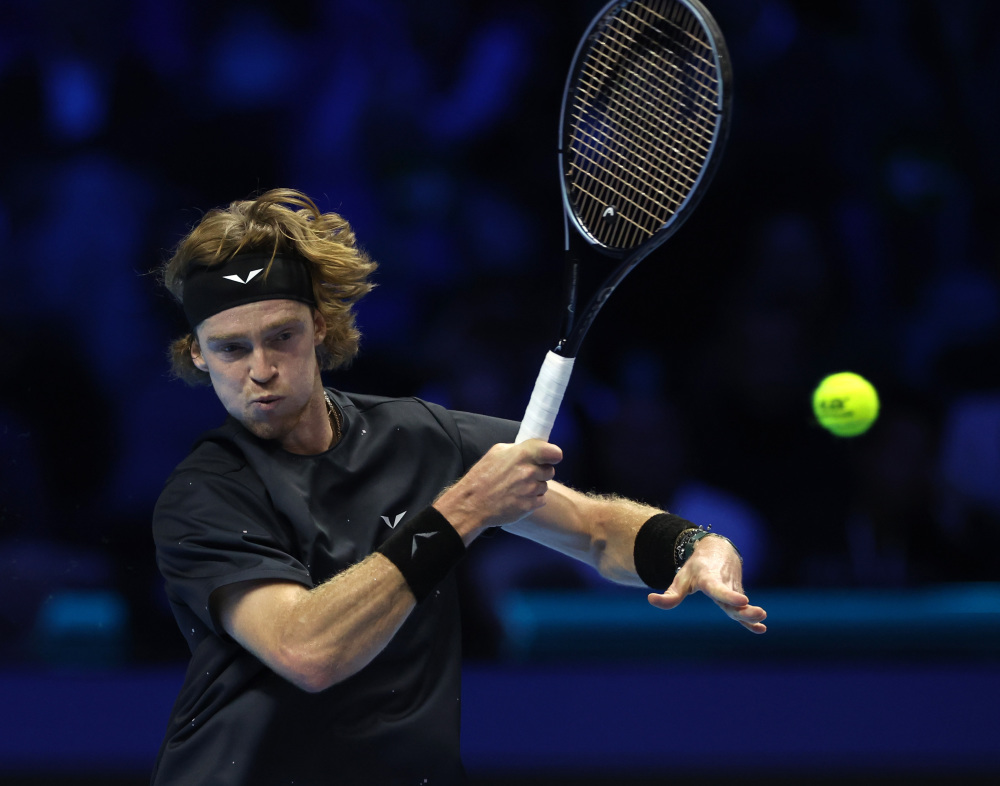 关于ATP总决赛完胜美网，梅德韦杰夫扛起全队的信息