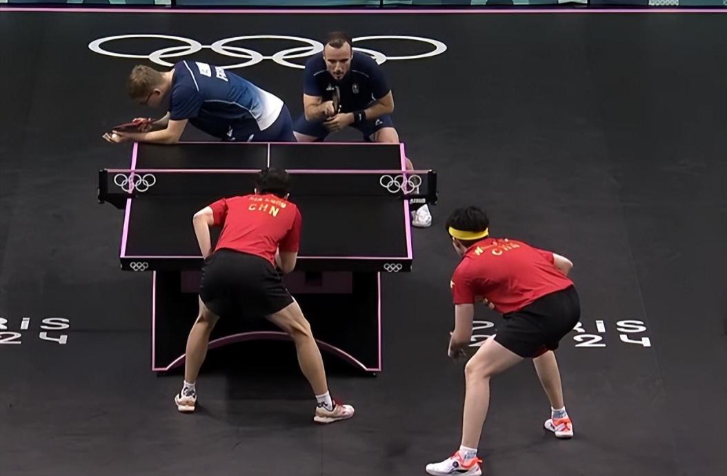 德国队逆转法国队，马龙带队取胜