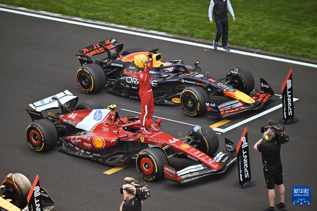 索伯车队险胜迈凯伦，汉密尔顿高光表现