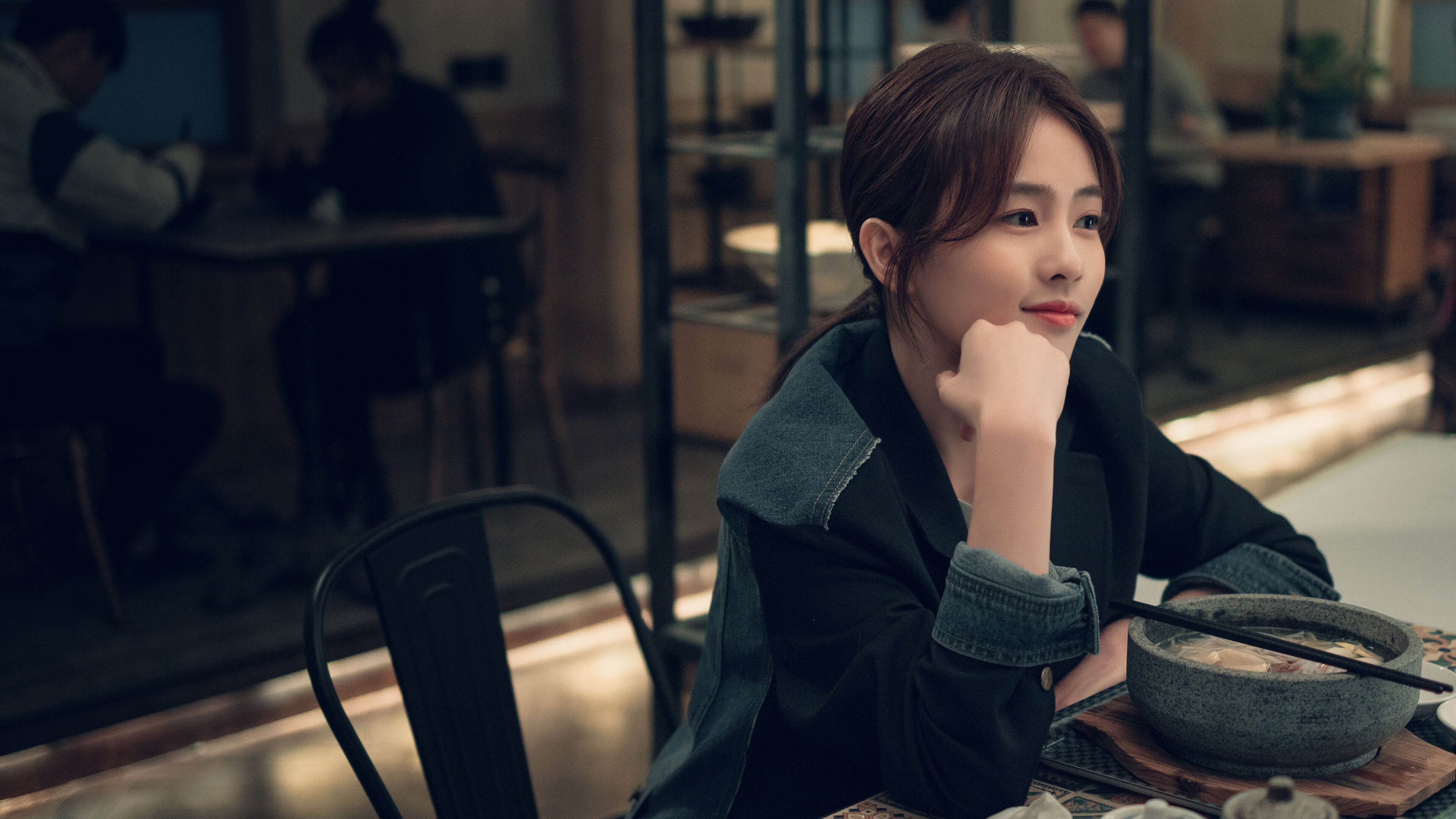 数据不说谎，雄鹿的团队方程式 vs 浓眉的个人统治力—现代篮球的两种终极答案